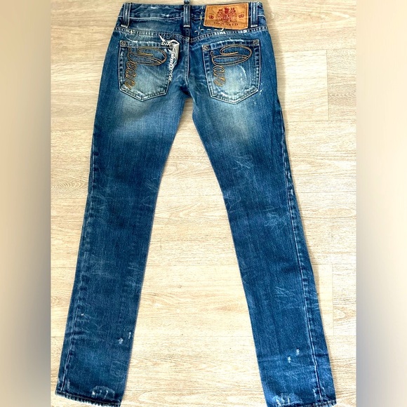 4 a very SWEET PF 2006 DSquared2 DISTRESSED “ LOW RISE” Straight Leg Jeans - Picture 3 of 15